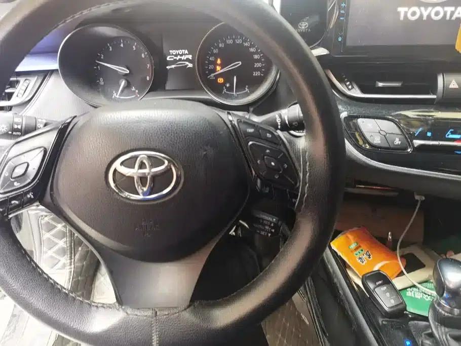 Toyota C-HR 2018 2.0L Leading Edition (National V Emission Standard) — миниатюра 12