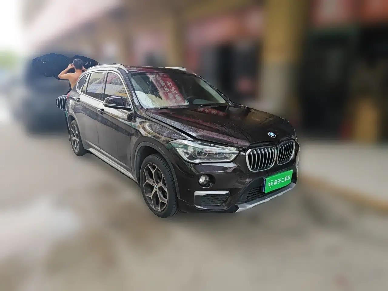 BMW X1 2018 sDrive18Li Luxury Model — миниатюра 3