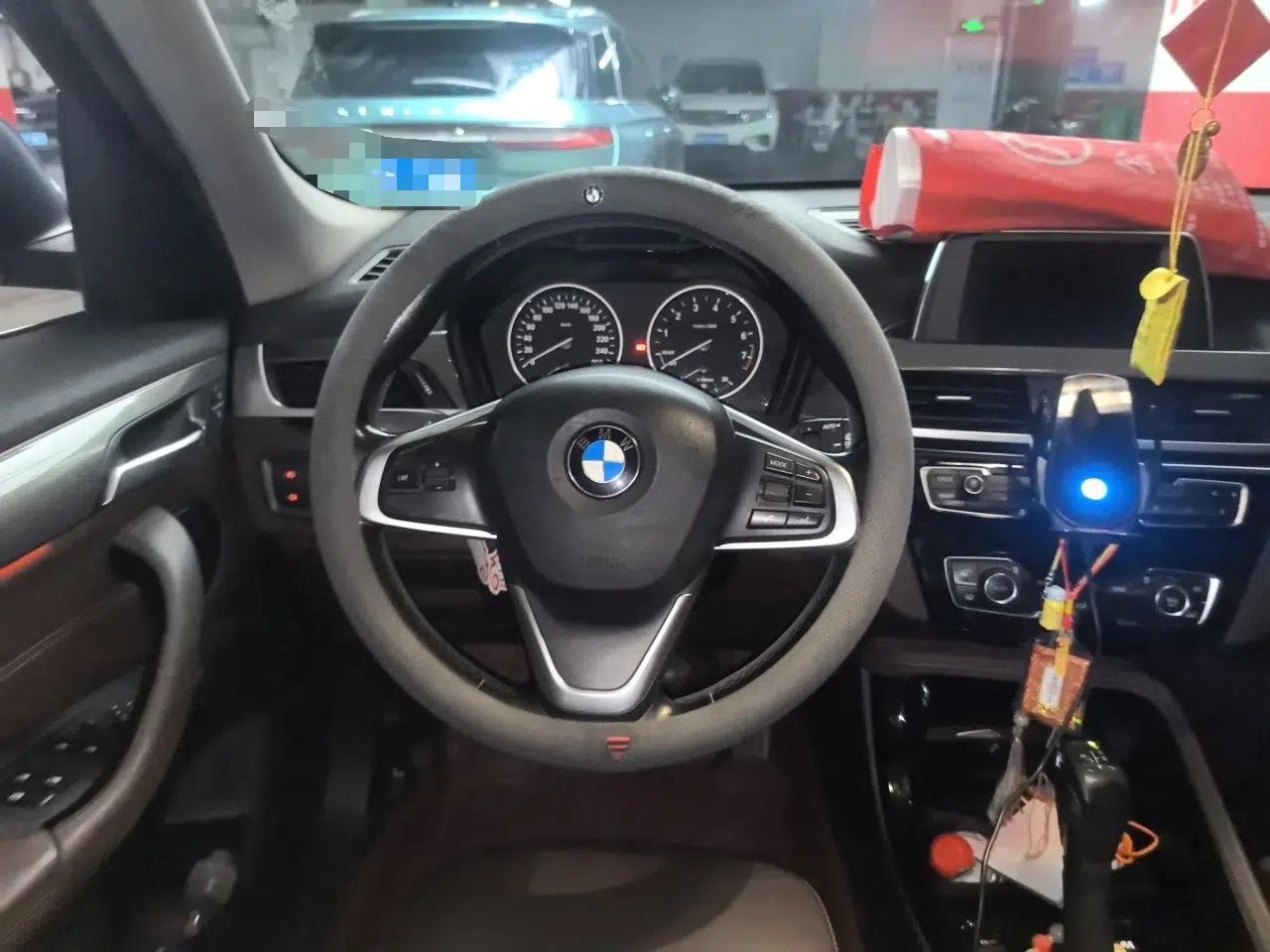 BMW X1 2018 sDrive18Li Luxury Model — миниатюра 10