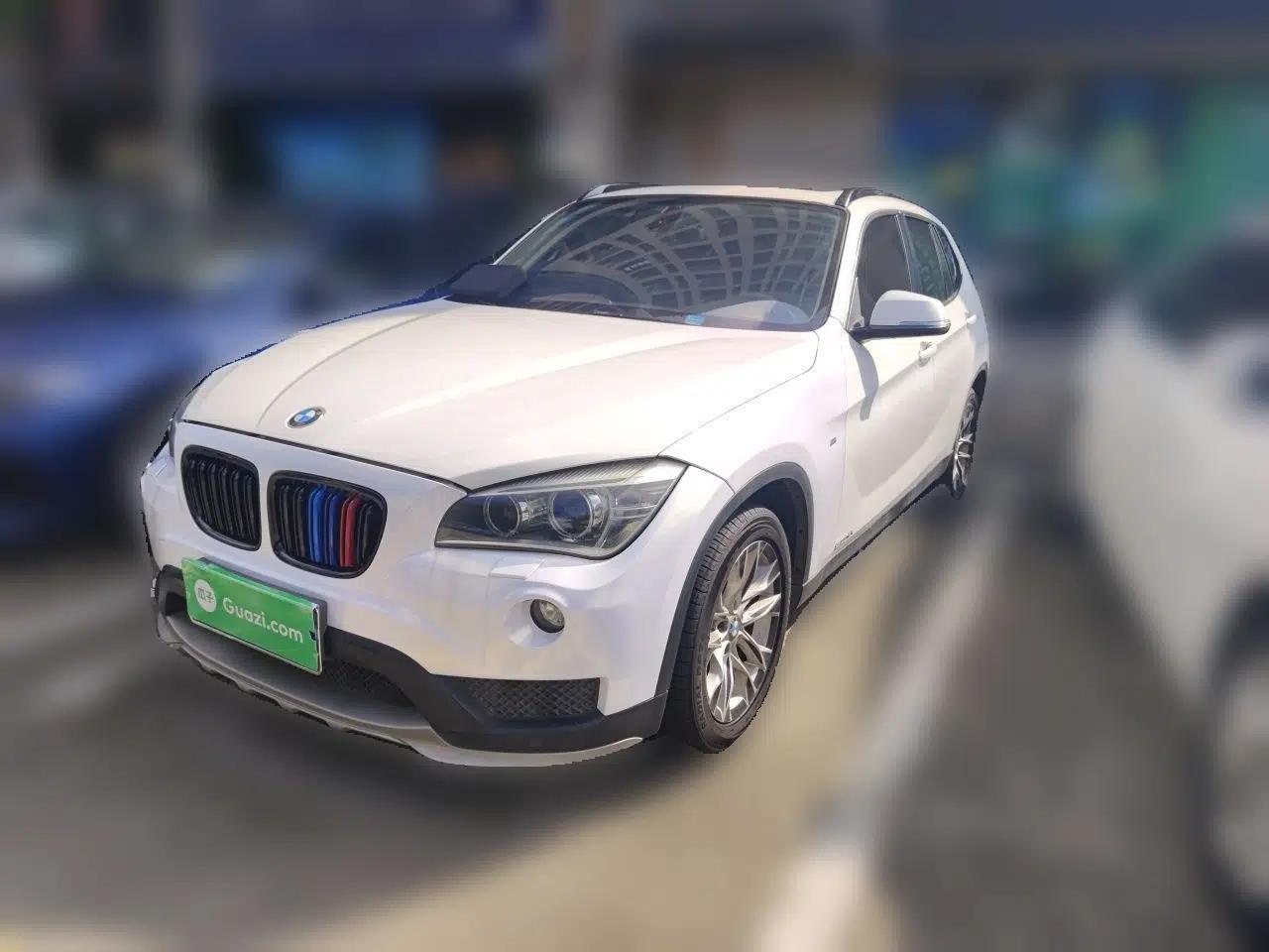 BMW X1 2014 sDrive18i Leading Model — миниатюра 1
