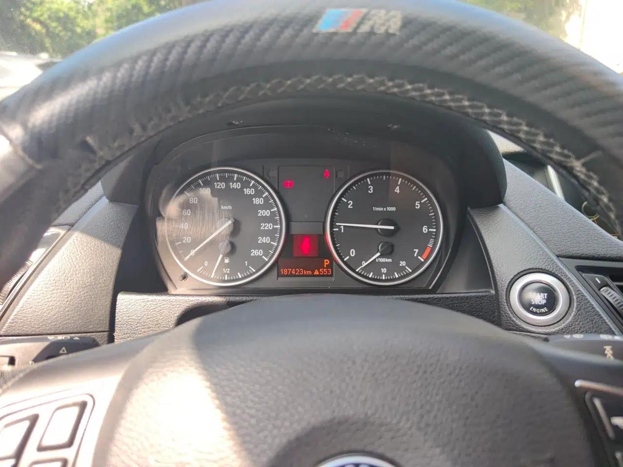 BMW X1 2014 sDrive18i Leading Model — миниатюра 11