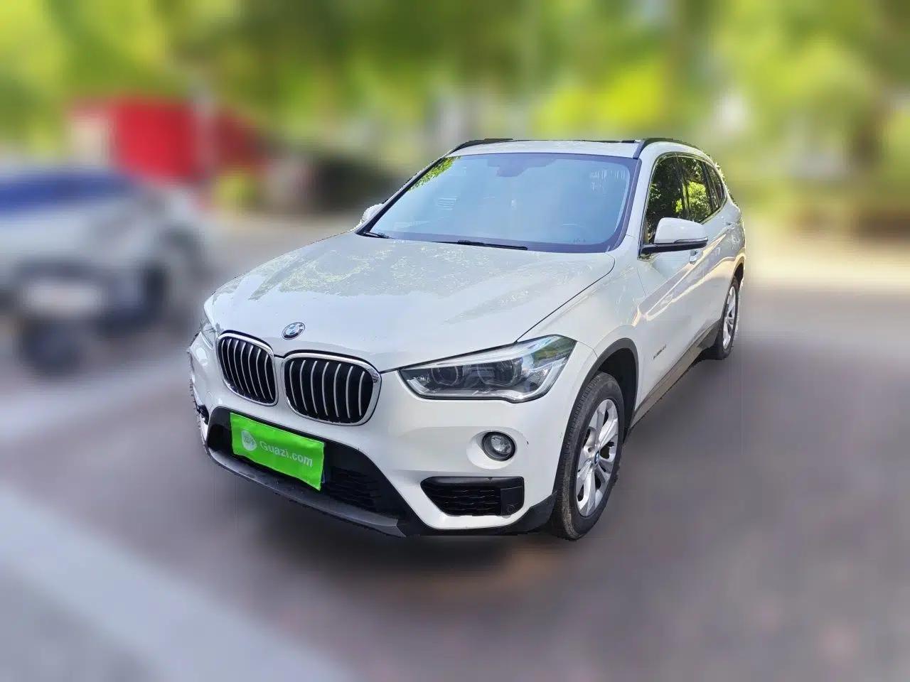 BMW X1 2016 sDrive18Li Premium Edition — миниатюра 1