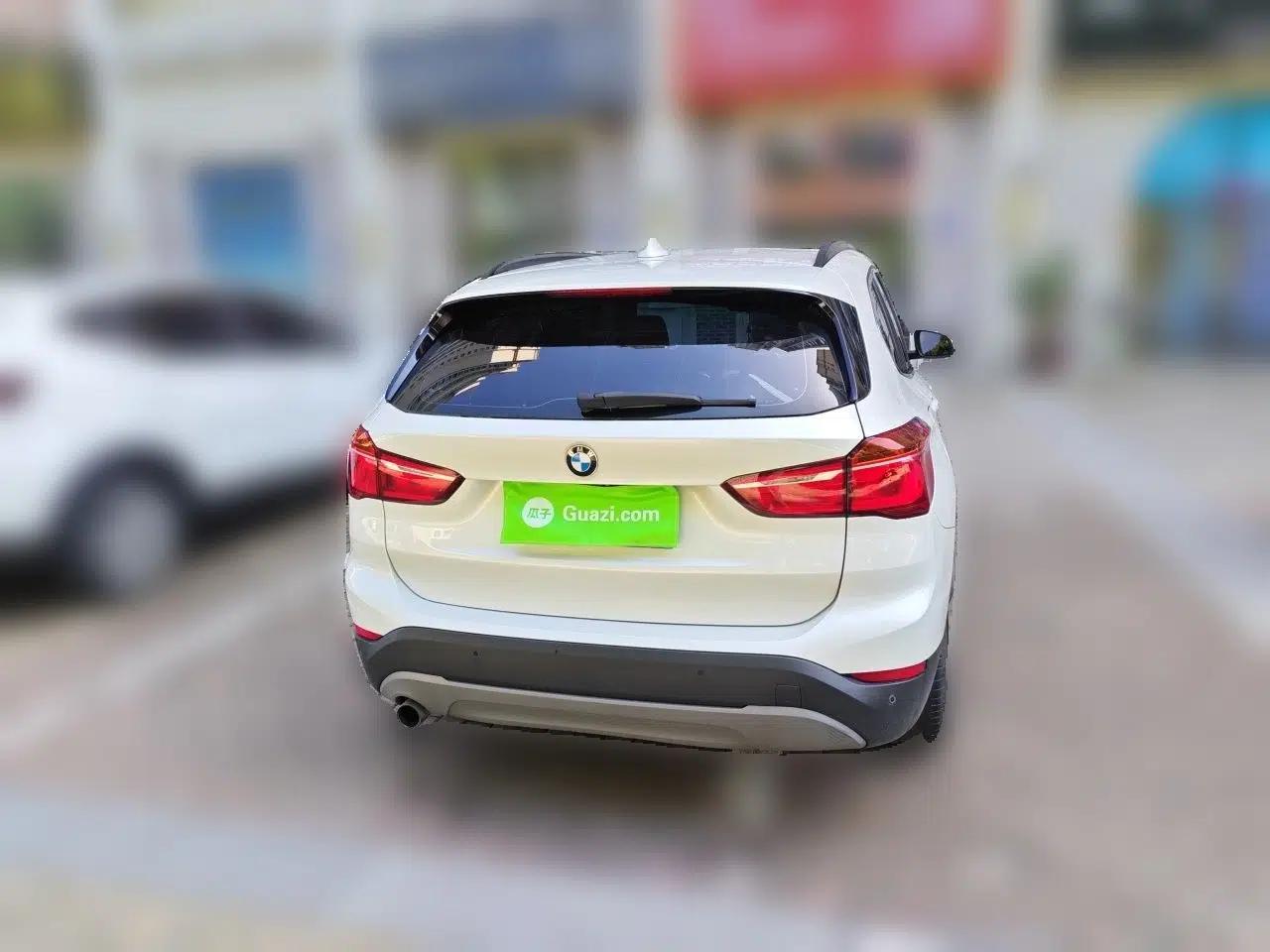 BMW X1 2016 sDrive18Li Premium Edition — миниатюра 5