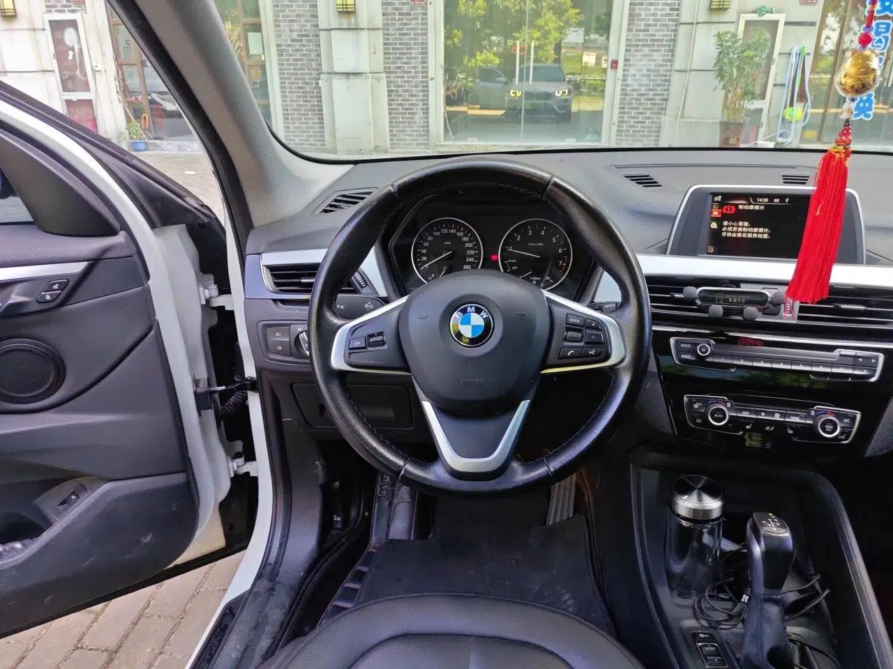 BMW X1 2016 sDrive18Li Premium Edition — миниатюра 10