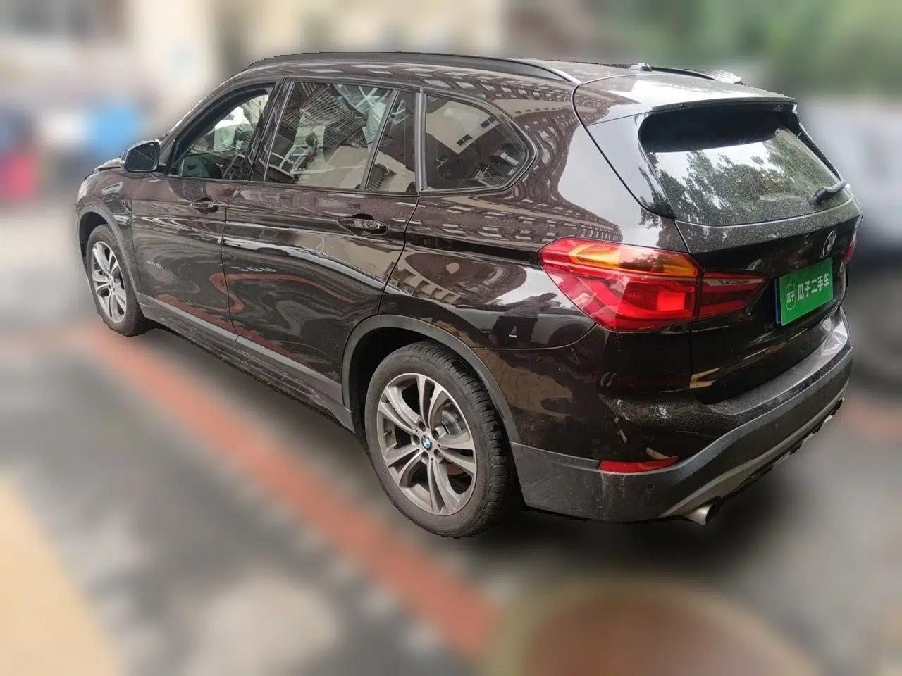 BMW X1 2016 sDrive20Li Luxury Model — миниатюра 4