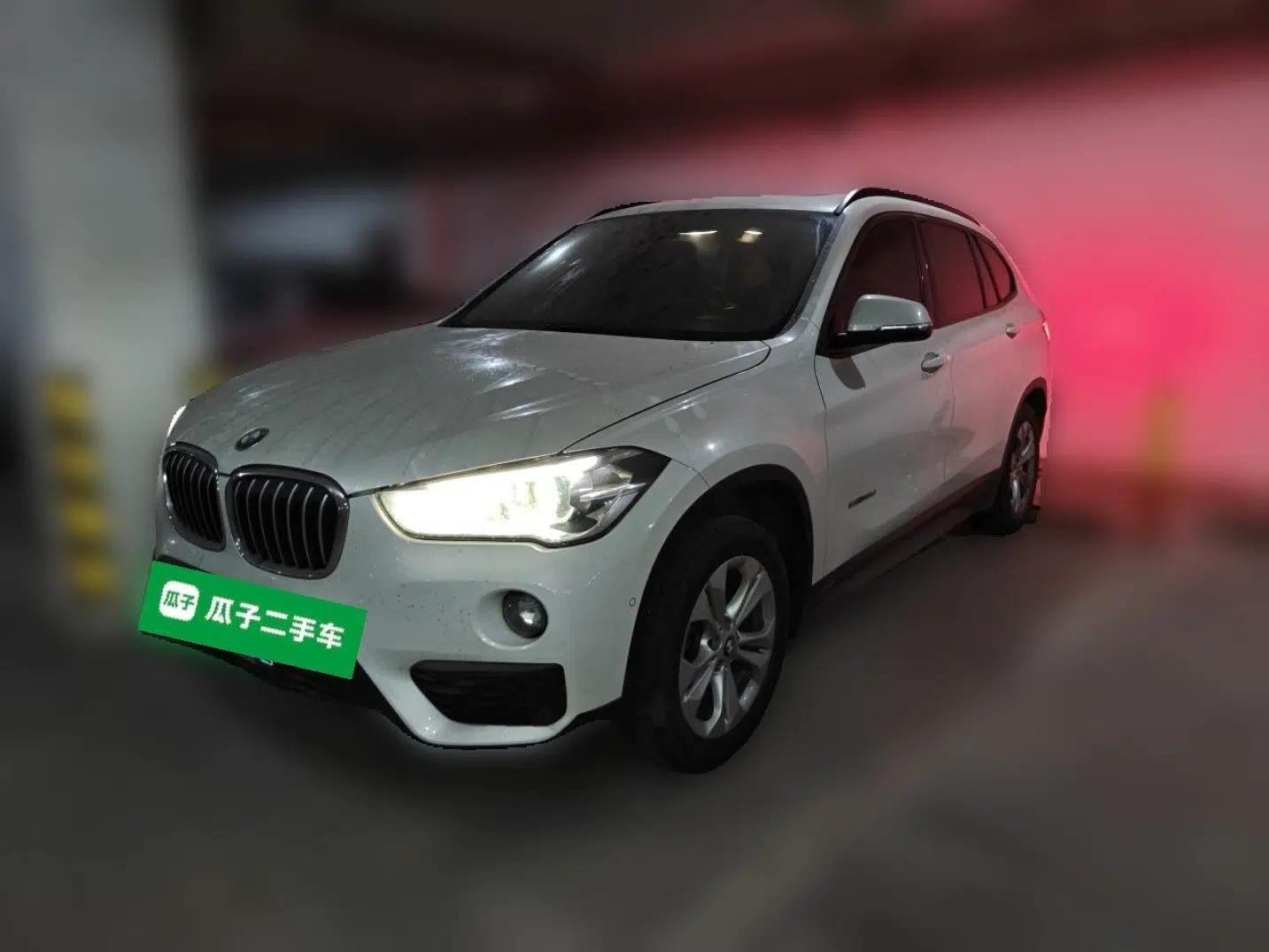 BMW X1 2016 sDrive18Li Premium Edition — миниатюра 1