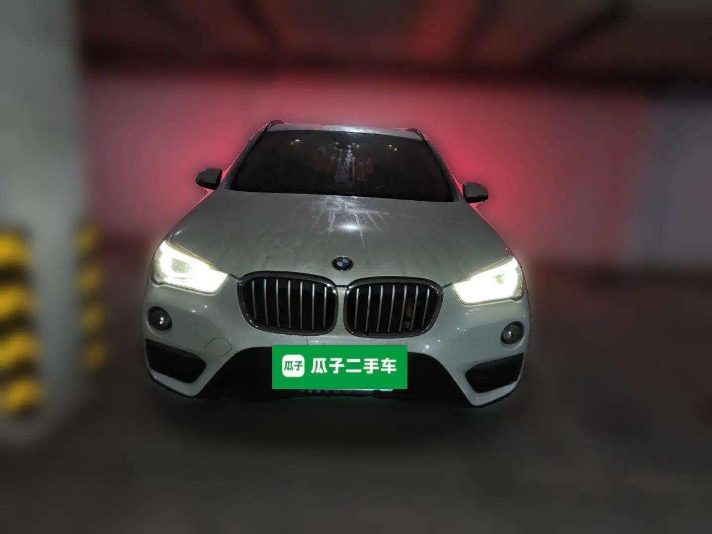 BMW X1 2016 sDrive18Li Premium Edition — миниатюра 2