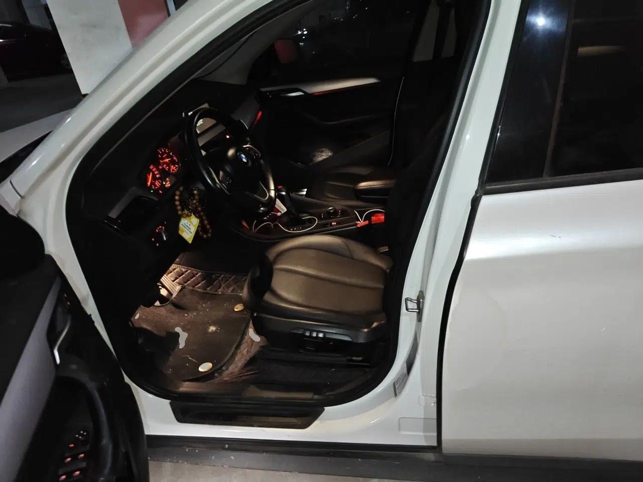 BMW X1 2016 sDrive18Li Premium Edition — миниатюра 15