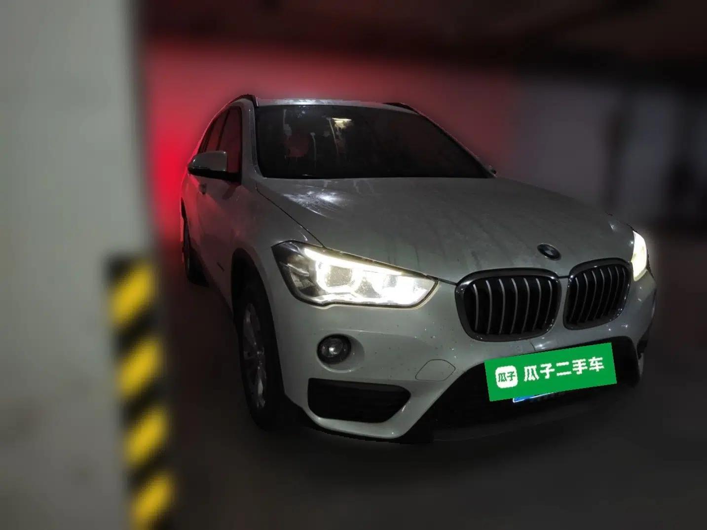 BMW X1 2016 sDrive18Li Premium Edition — миниатюра 3