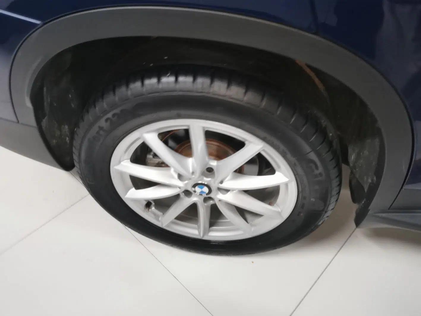 BMW X1 2019 sDrive18Li Fashion Model — миниатюра 11