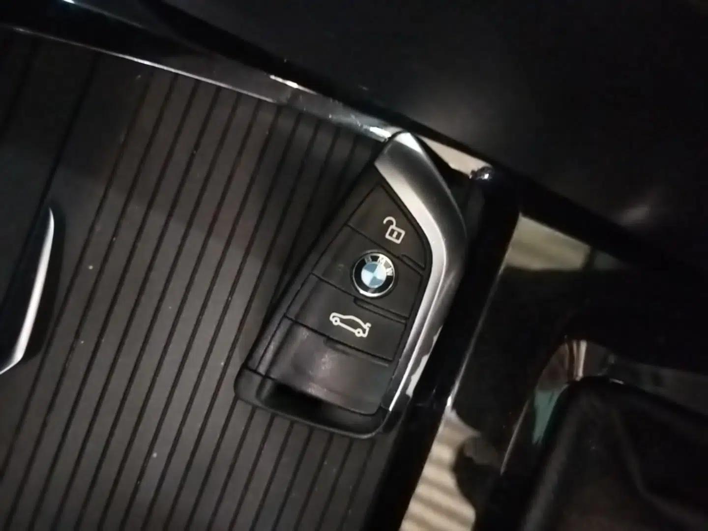BMW X1 2019 sDrive18Li Premium Edition — миниатюра 28