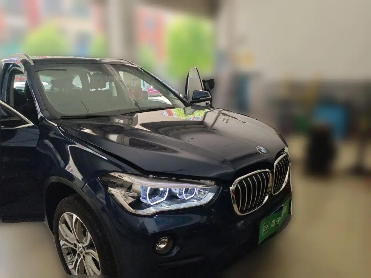 BMW X1 2019 sDrive20Li Leading Model — миниатюра 3