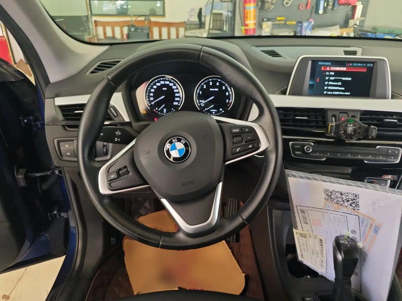 BMW X1 2019 sDrive20Li Leading Model — миниатюра 10