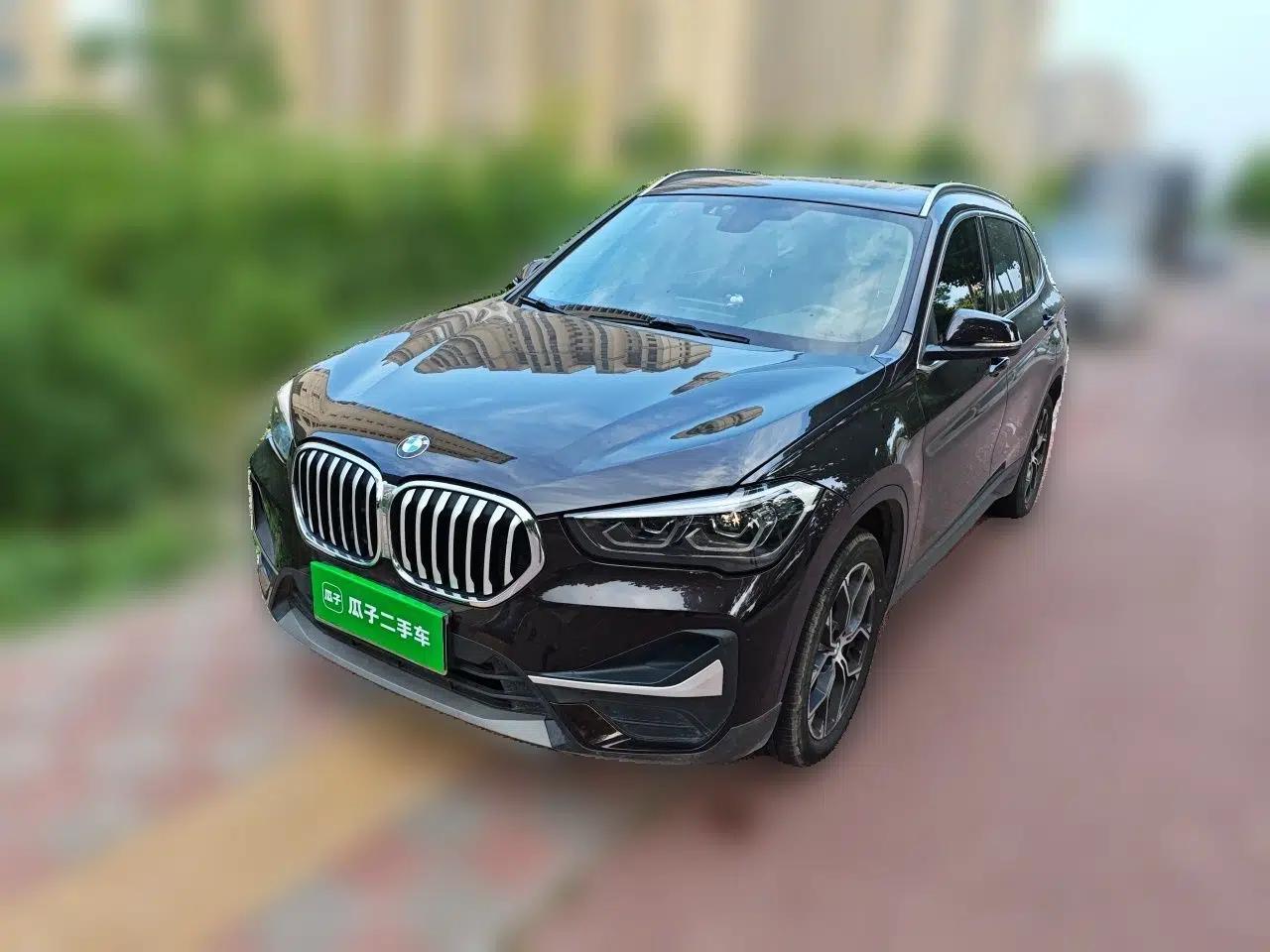 BMW X1 2020 sDrive25Li Leading Model — миниатюра 1