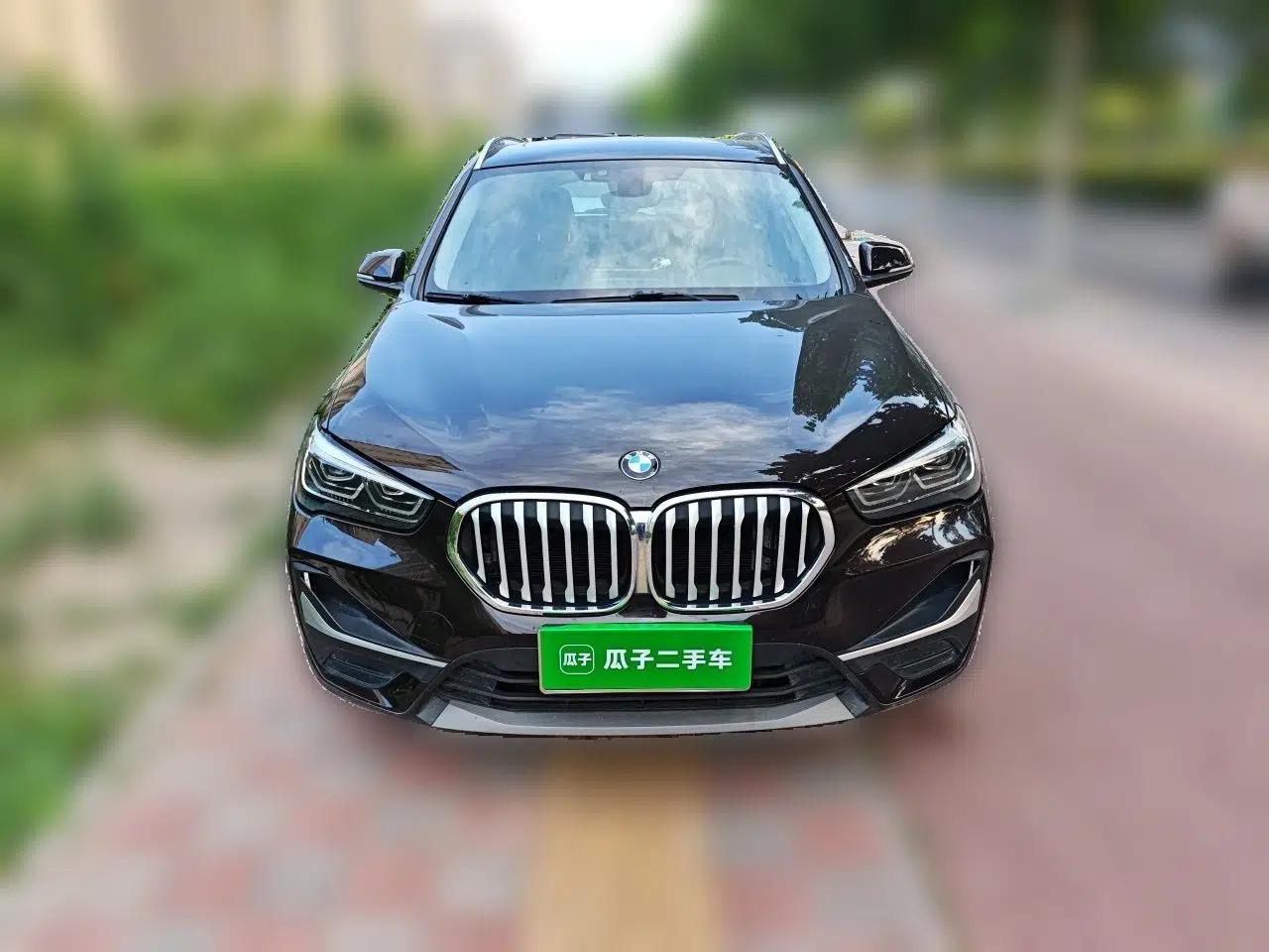 BMW X1 2020 sDrive25Li Leading Model — миниатюра 2