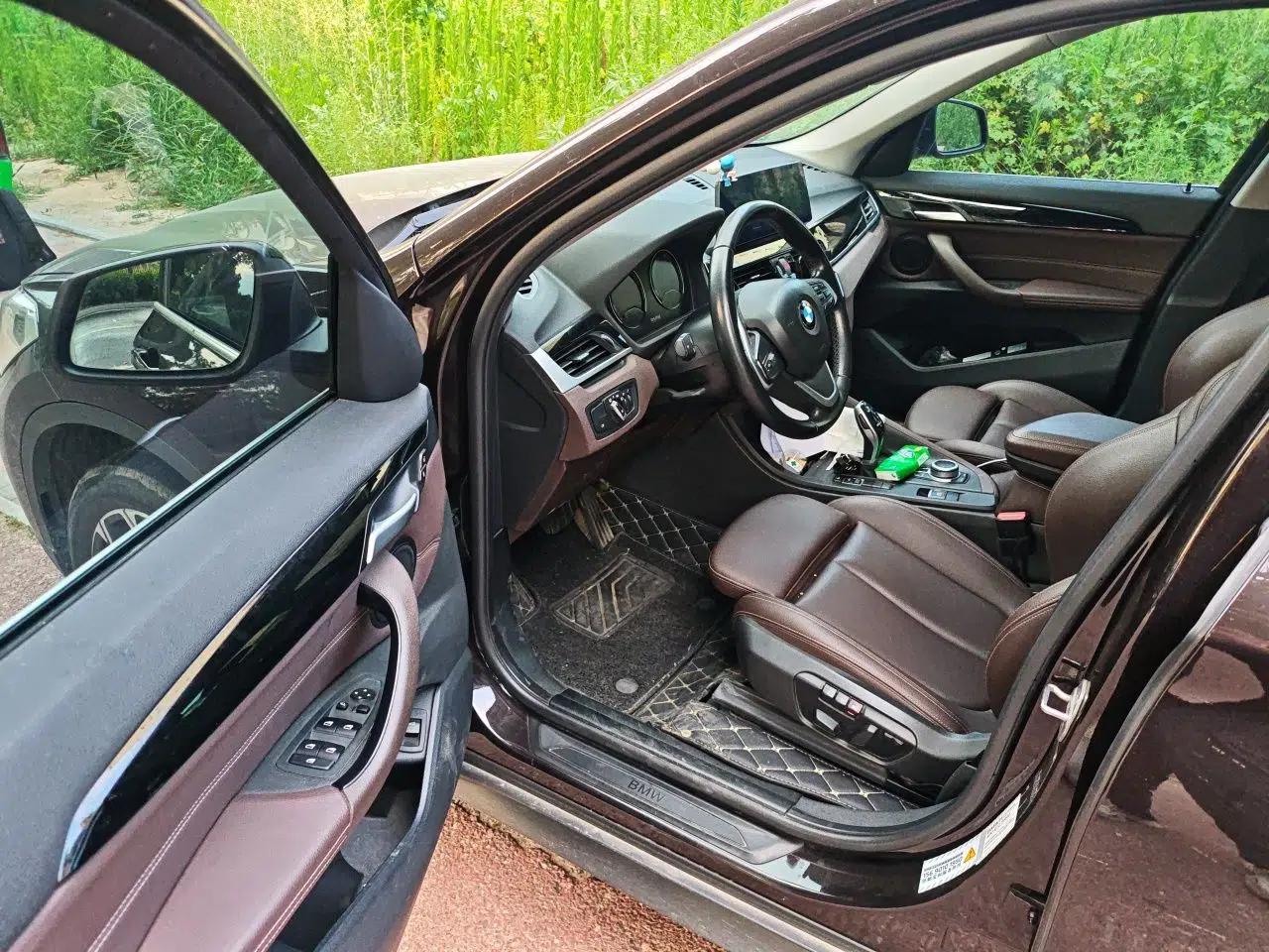 BMW X1 2020 sDrive25Li Leading Model — миниатюра 16