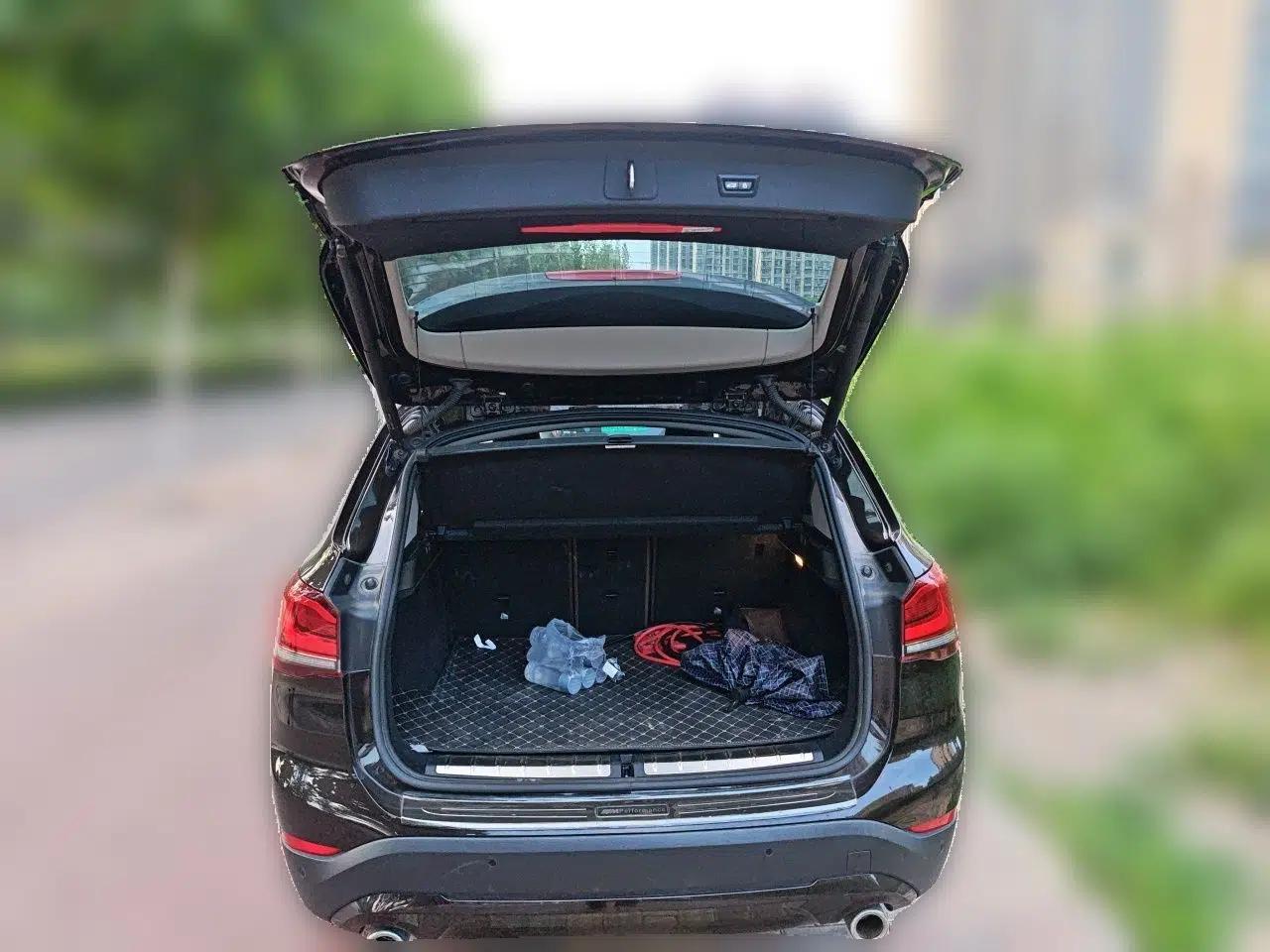 BMW X1 2020 sDrive25Li Leading Model — миниатюра 19