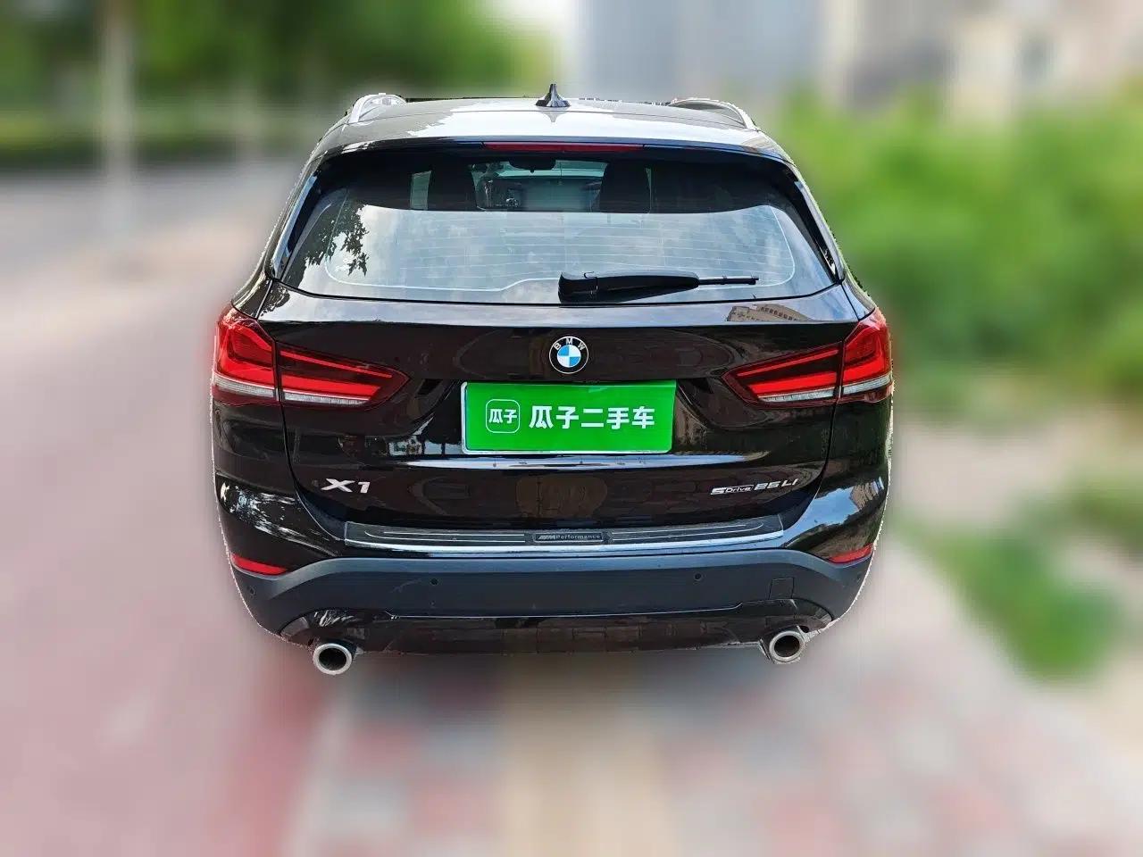 BMW X1 2020 sDrive25Li Leading Model — миниатюра 5