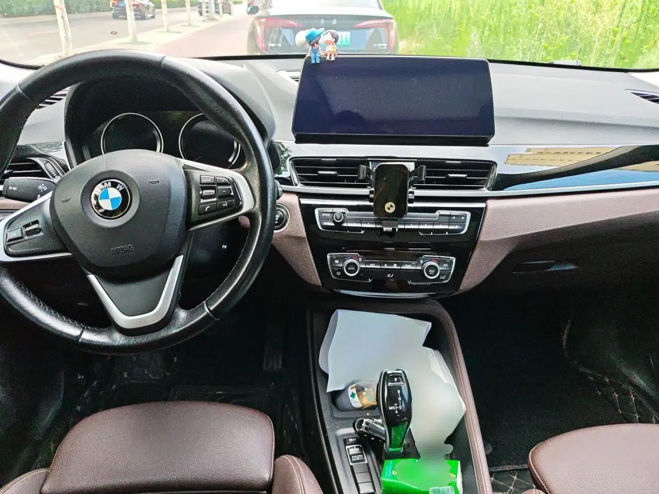 BMW X1 2020 sDrive25Li Leading Model — миниатюра 9