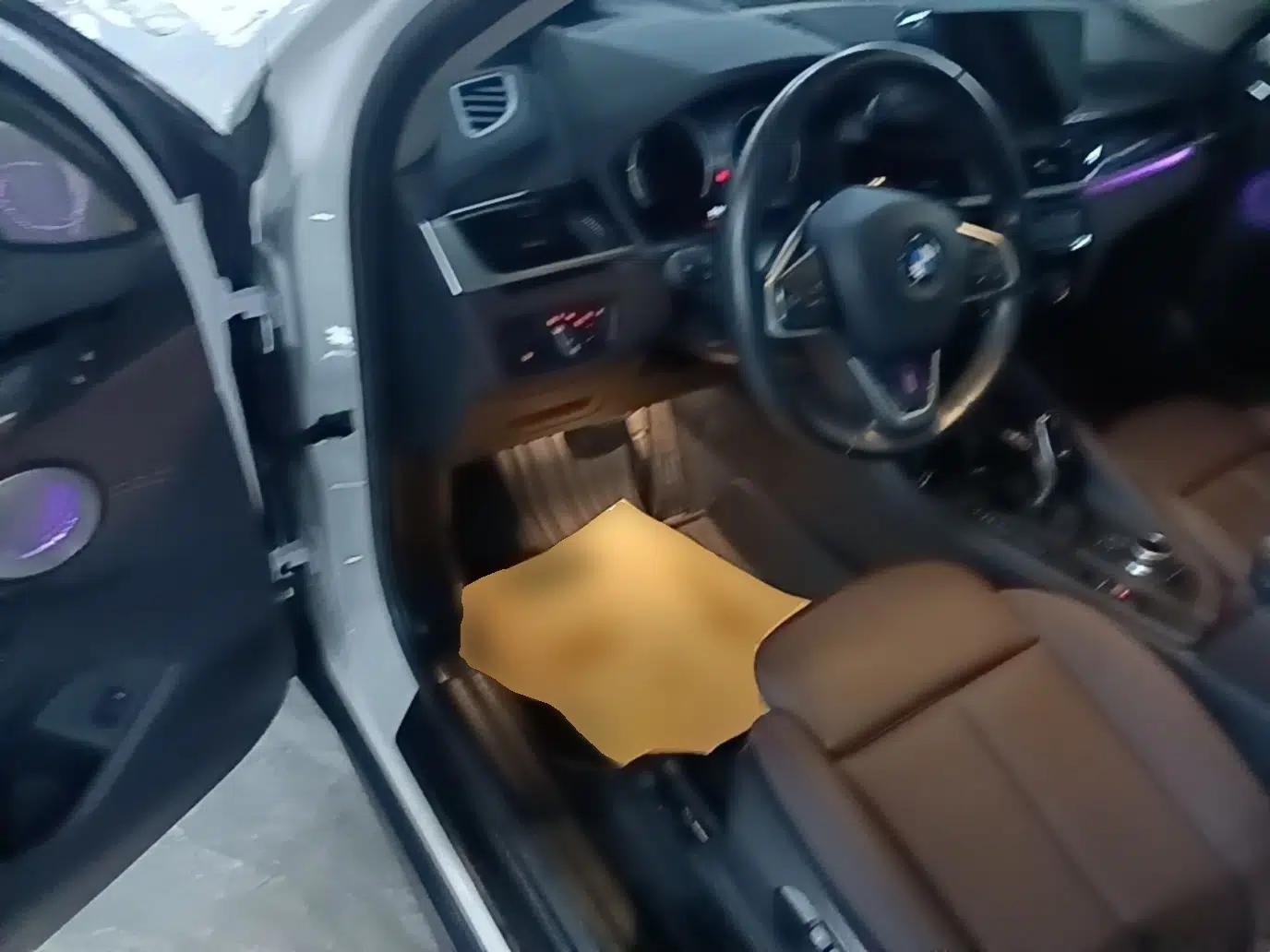 BMW X1 2020 sDrive25Li Leading Model — миниатюра 18