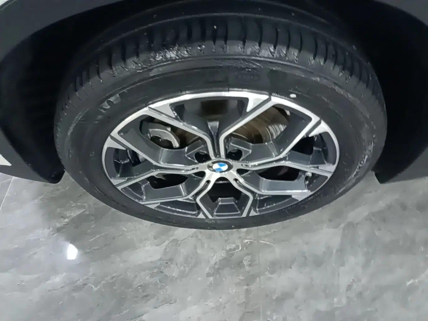 BMW X1 2020 sDrive25Li Leading Model — миниатюра 10