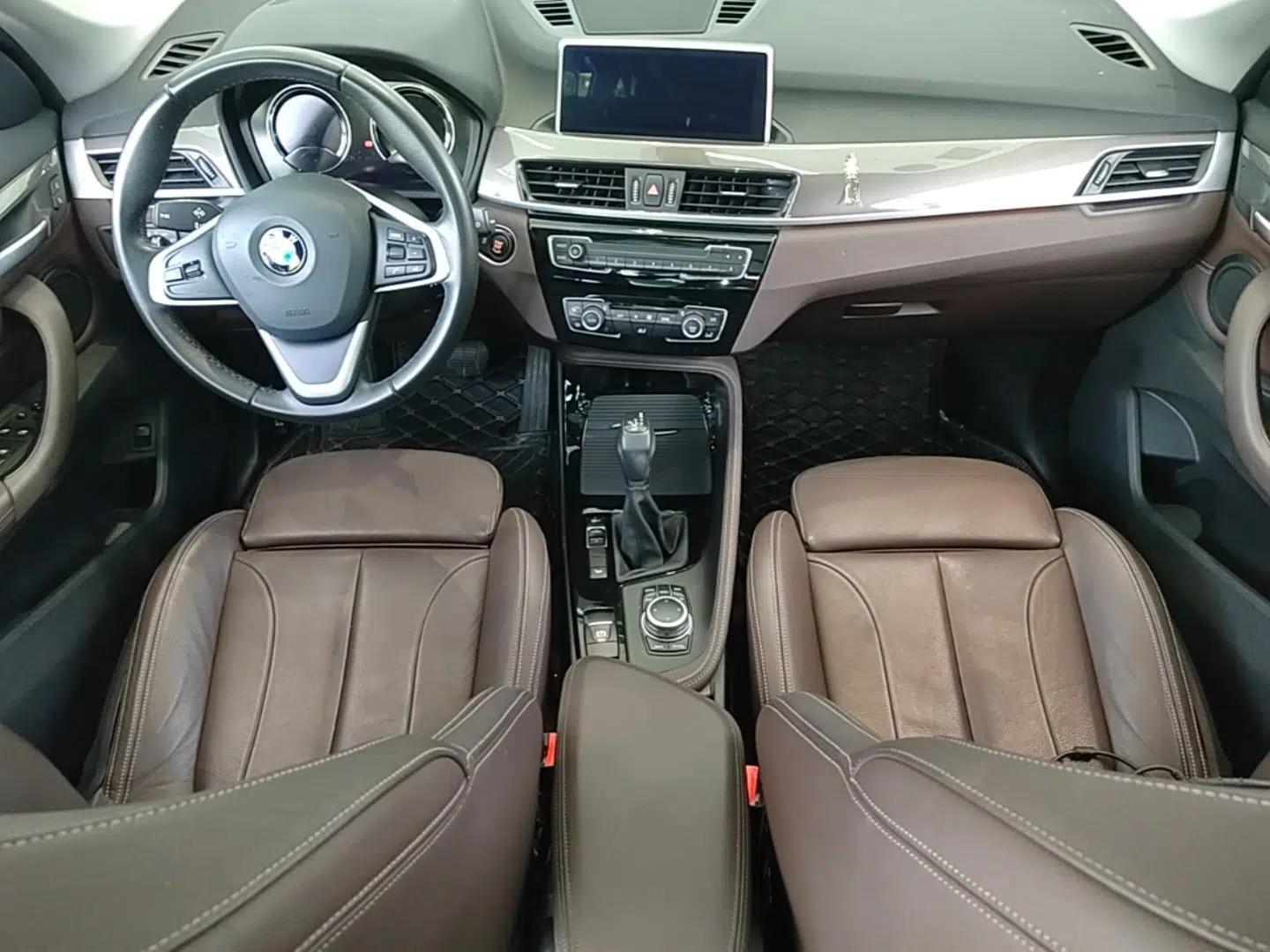 BMW X1 2019 xDrive20Li Luxury Model — миниатюра 12