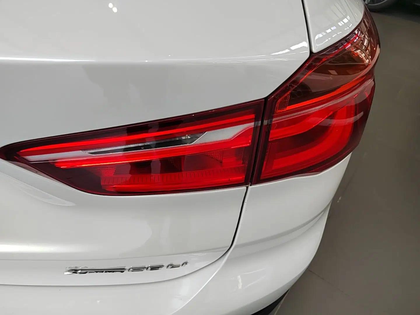 BMW X1 2019 xDrive20Li Luxury Model — миниатюра 9