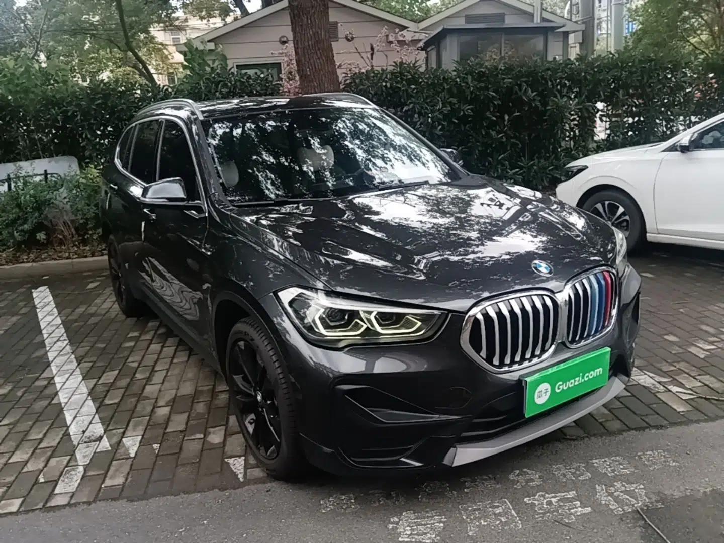 BMW X1 2021 sDrive20Li Fashion Model — миниатюра 3