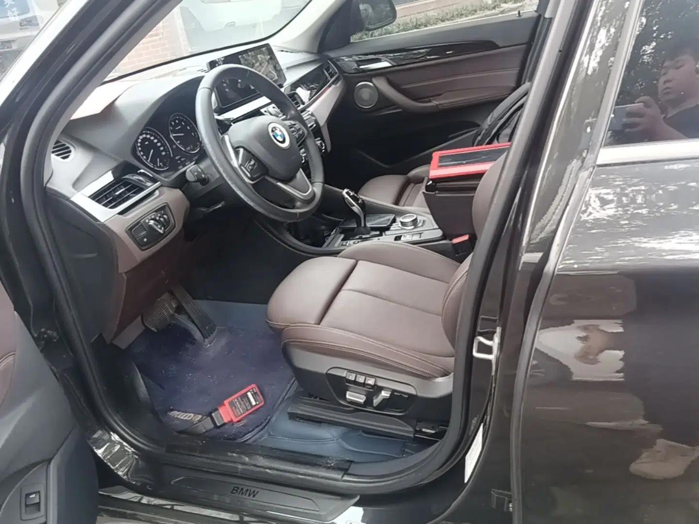 BMW X1 2021 sDrive20Li Fashion Model — миниатюра 22