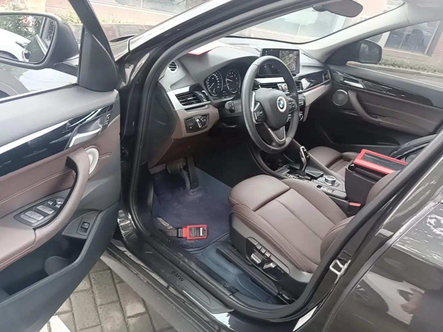 BMW X1 2021 sDrive20Li Fashion Model — миниатюра 23