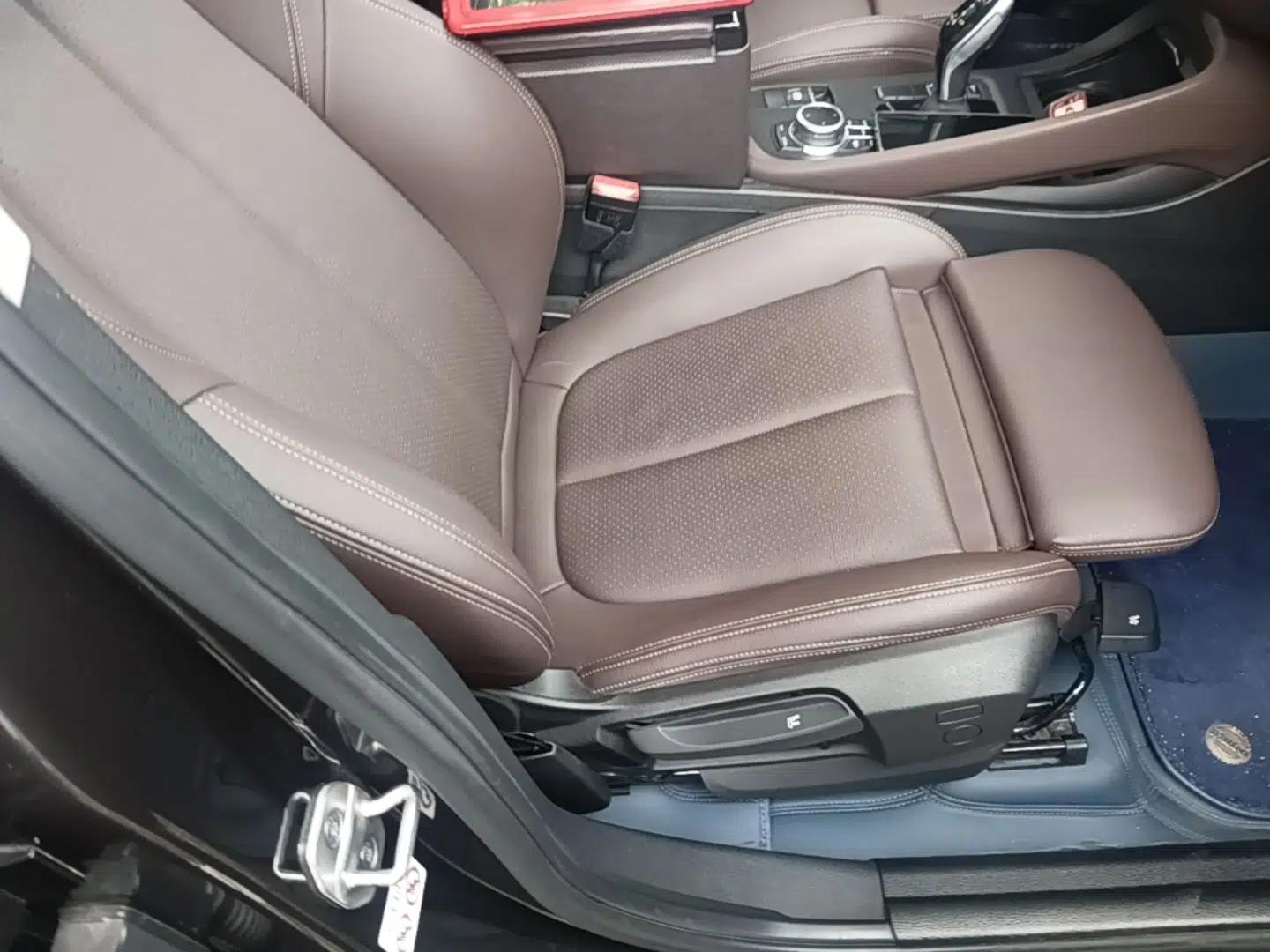 BMW X1 2021 sDrive20Li Fashion Model — миниатюра 24