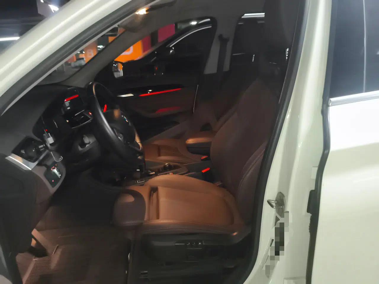 BMW X1 2020 sDrive20Li Fashion Model — миниатюра 14