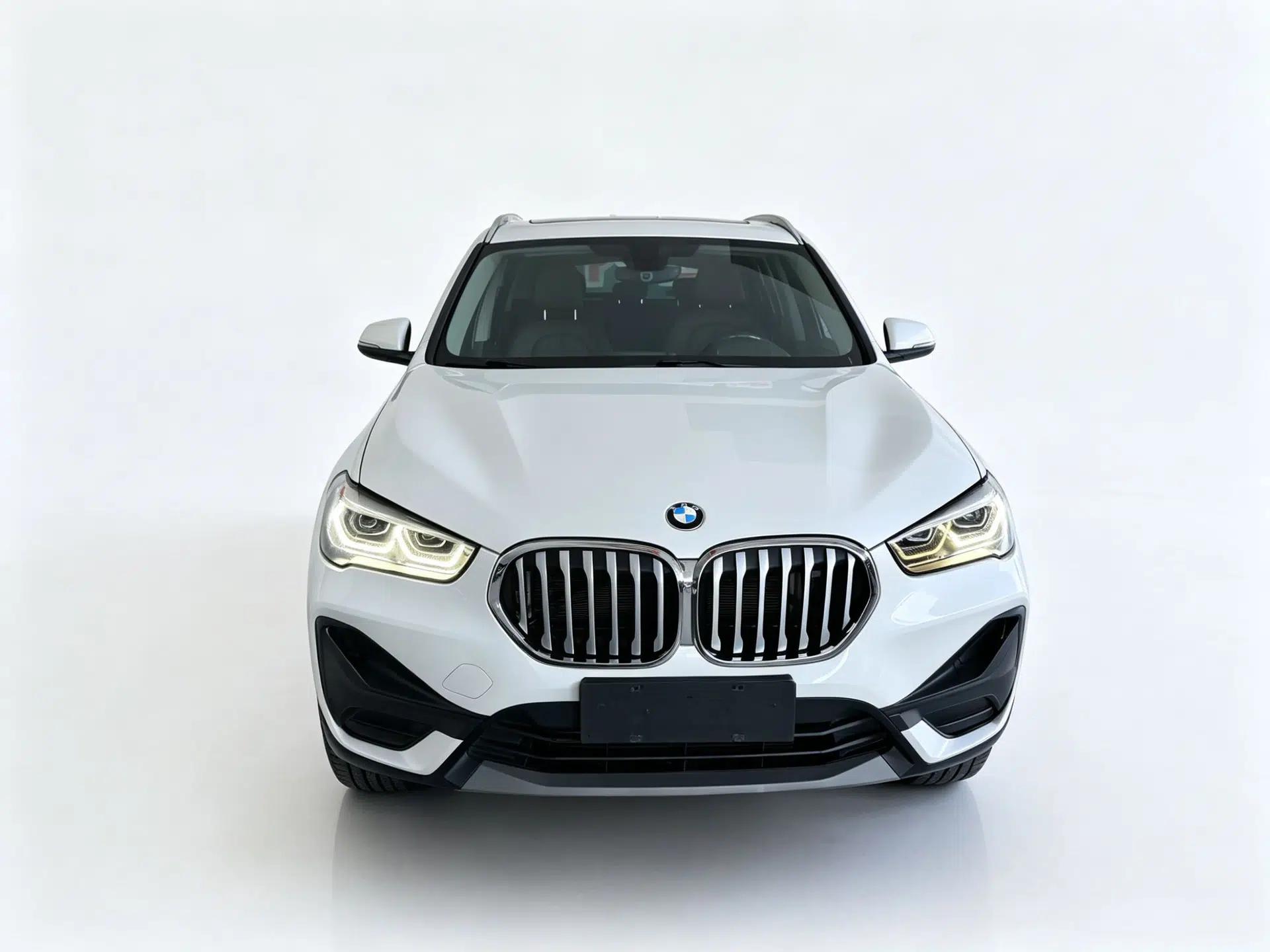 BMW X1 2020 sDrive20Li Fashion Model — миниатюра 3