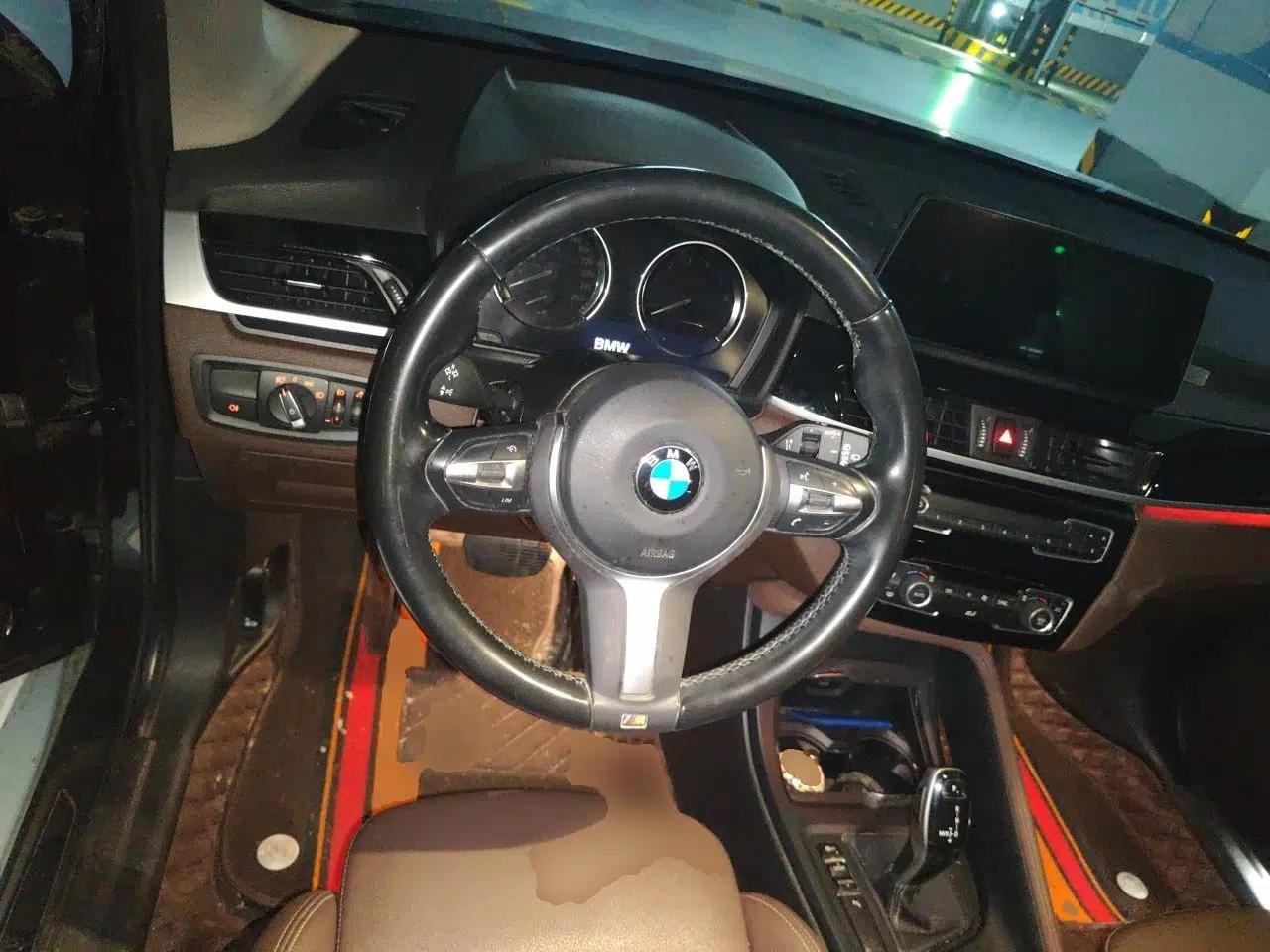 BMW X1 2021 sDrive25Li Leading Model — миниатюра 10