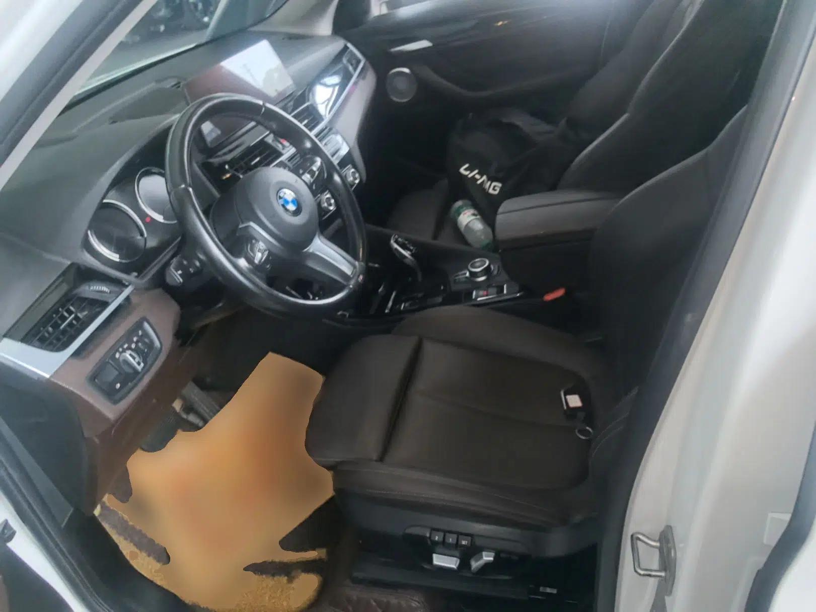 BMW X1 2021 sDrive25Li Leading Model — миниатюра 17