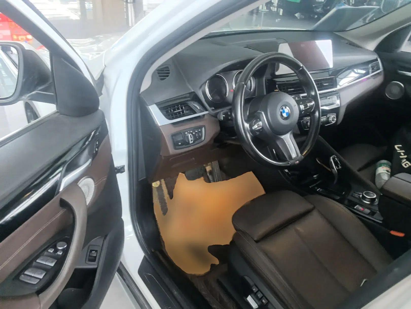 BMW X1 2021 sDrive25Li Leading Model — миниатюра 18
