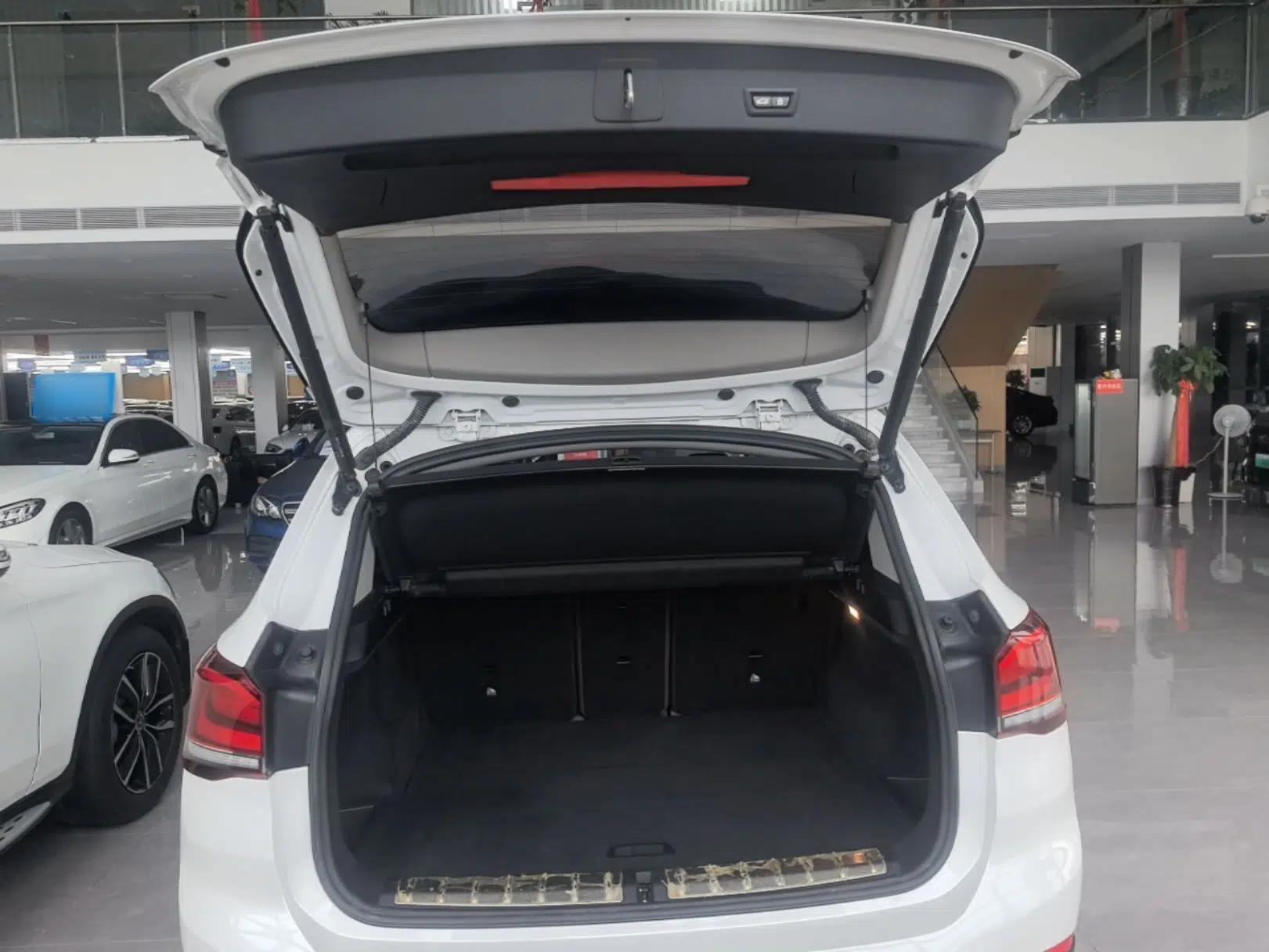 BMW X1 2021 sDrive25Li Leading Model — миниатюра 22