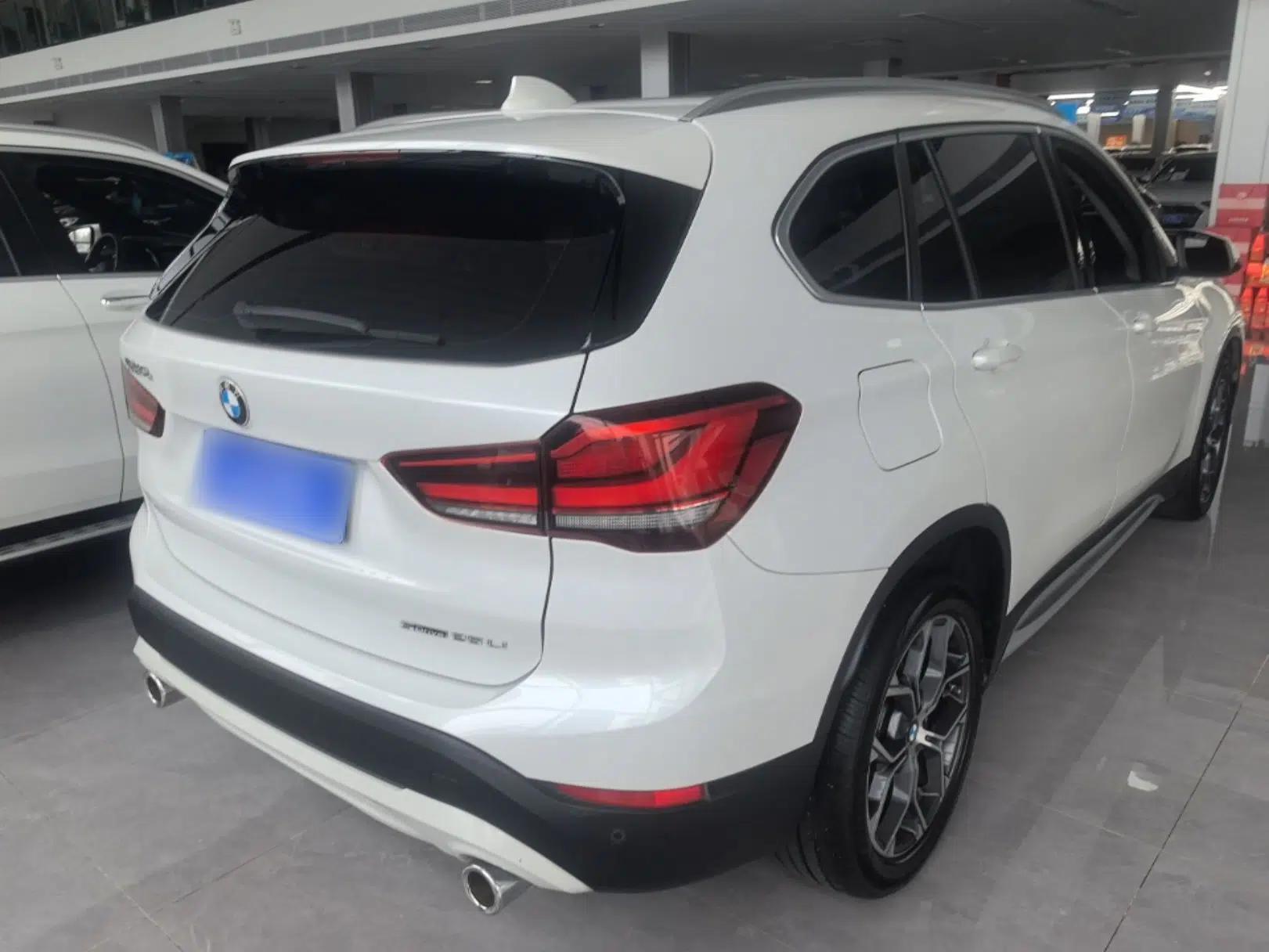 BMW X1 2021 sDrive25Li Leading Model — миниатюра 6
