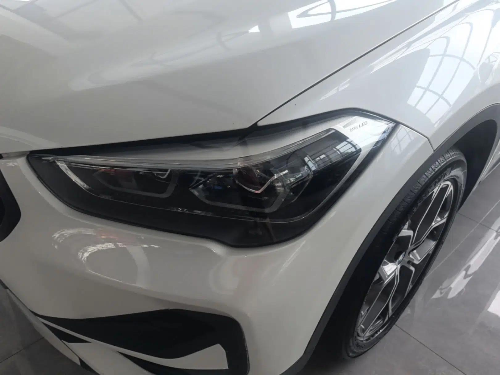 BMW X1 2021 sDrive25Li Leading Model — миниатюра 8
