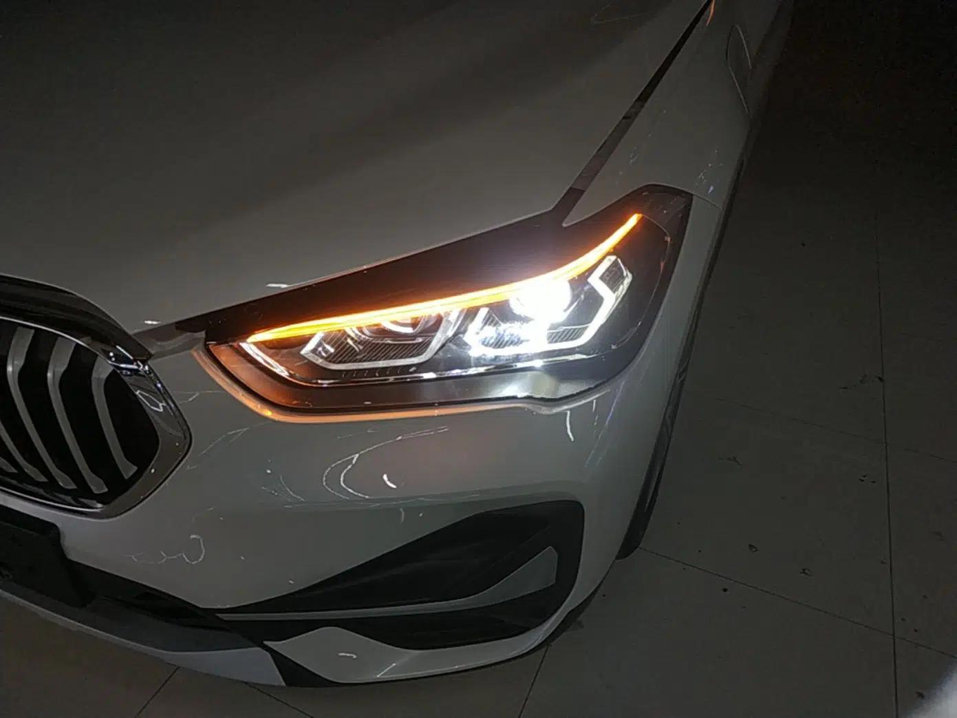 BMW X1 New Energy 2020 xDrive30Le Premium Edition — миниатюра 8