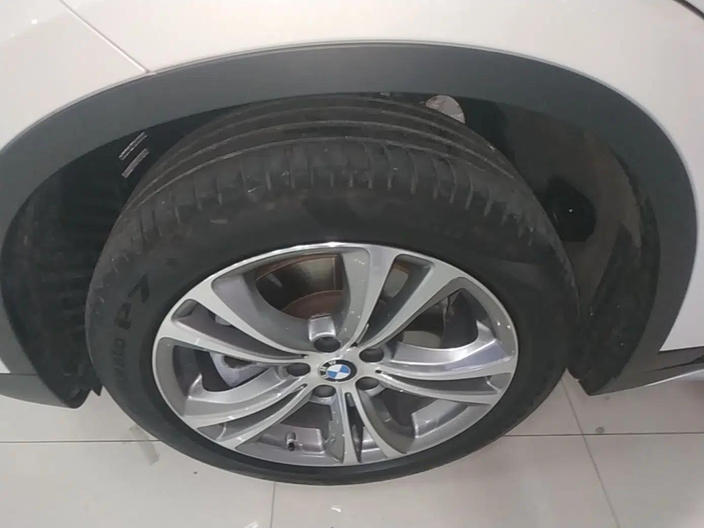 BMW X1 New Energy 2020 xDrive30Le Premium Edition — миниатюра 10