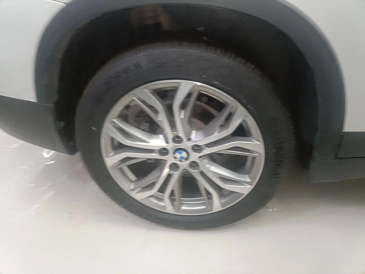 BMW X1 2019 sDrive20Li Leading Model — миниатюра 11