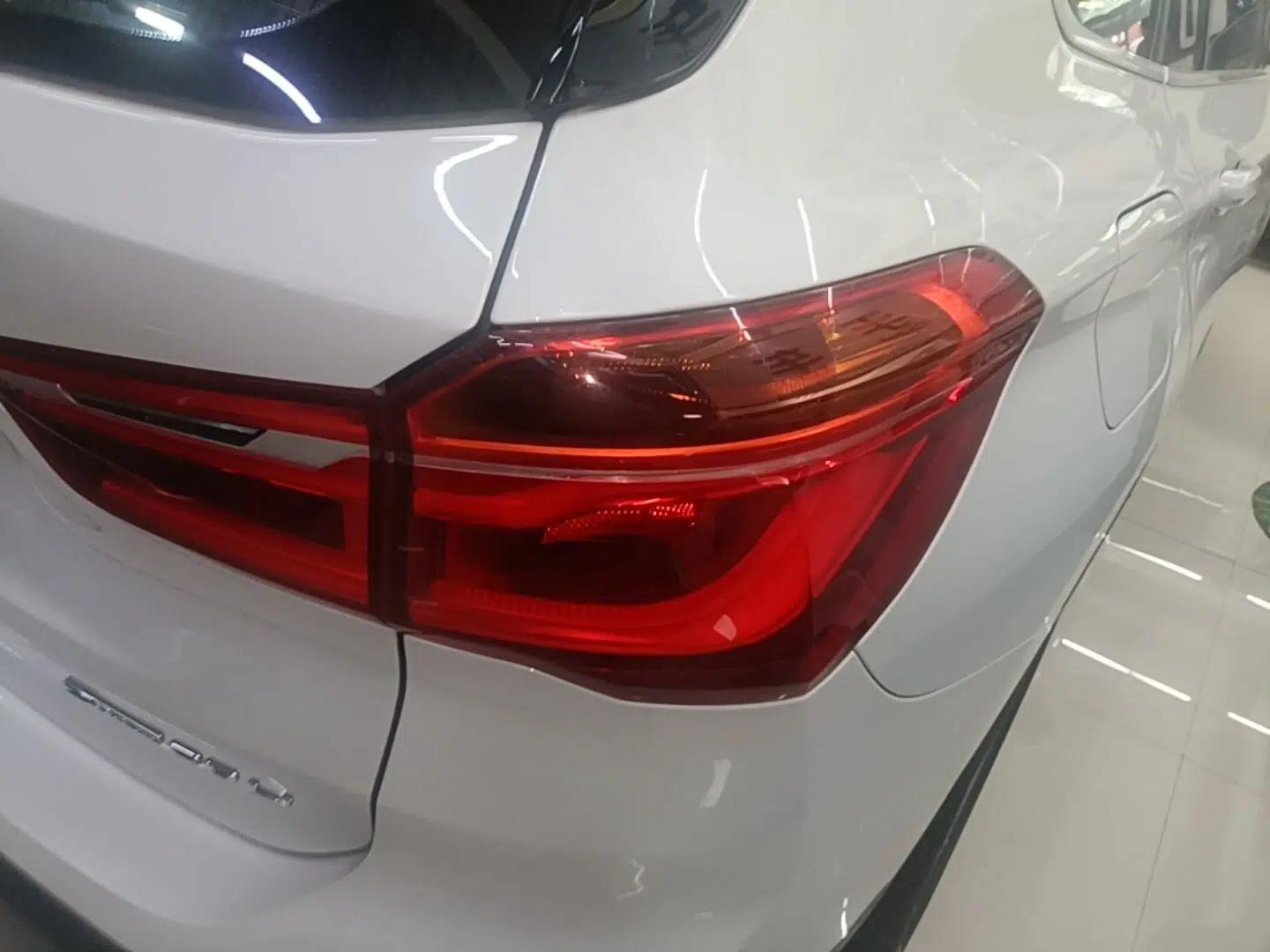BMW X1 2019 sDrive20Li Leading Model — миниатюра 9
