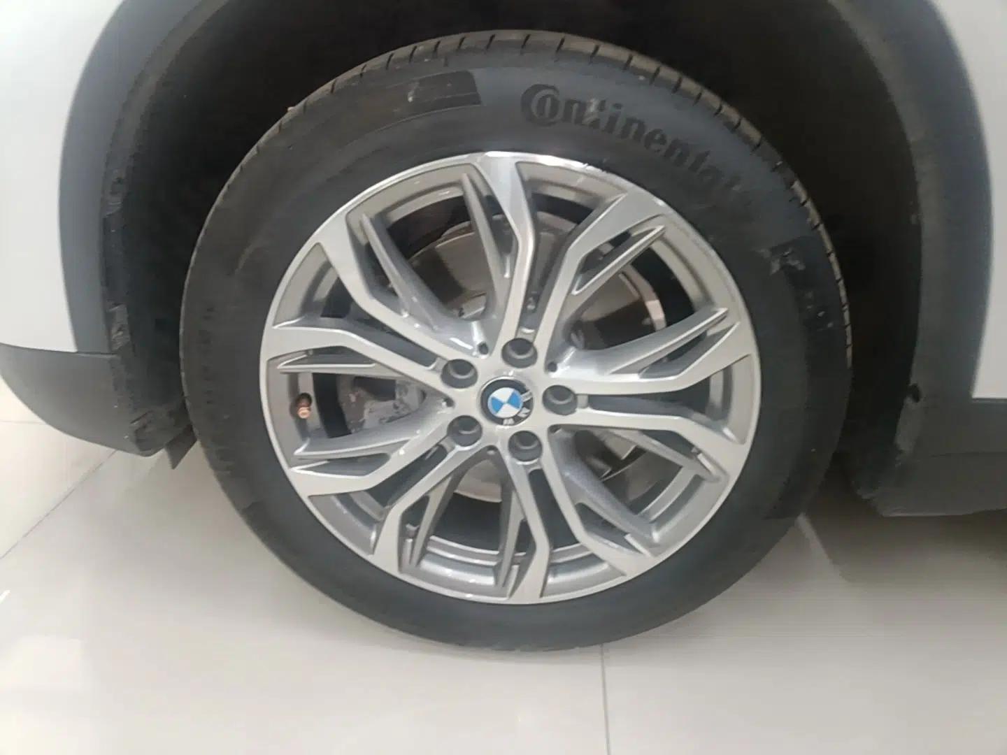 BMW X1 2019 sDrive20Li Leading Model — миниатюра 10