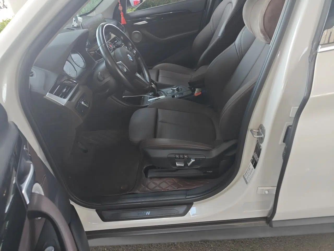 BMW X1 2022 sDrive25Li Leading Model — миниатюра 15
