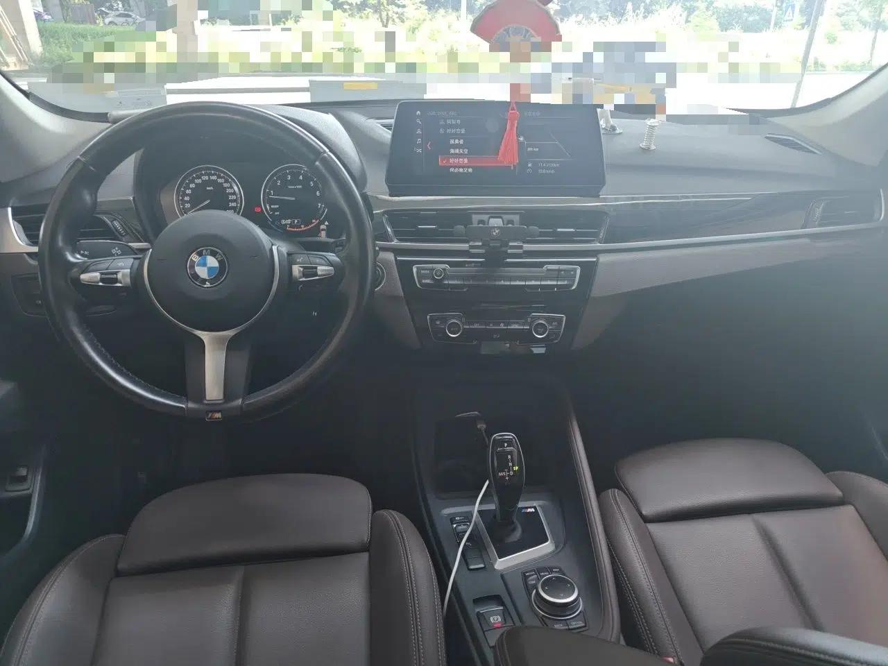BMW X1 2022 sDrive25Li Leading Model — миниатюра 9