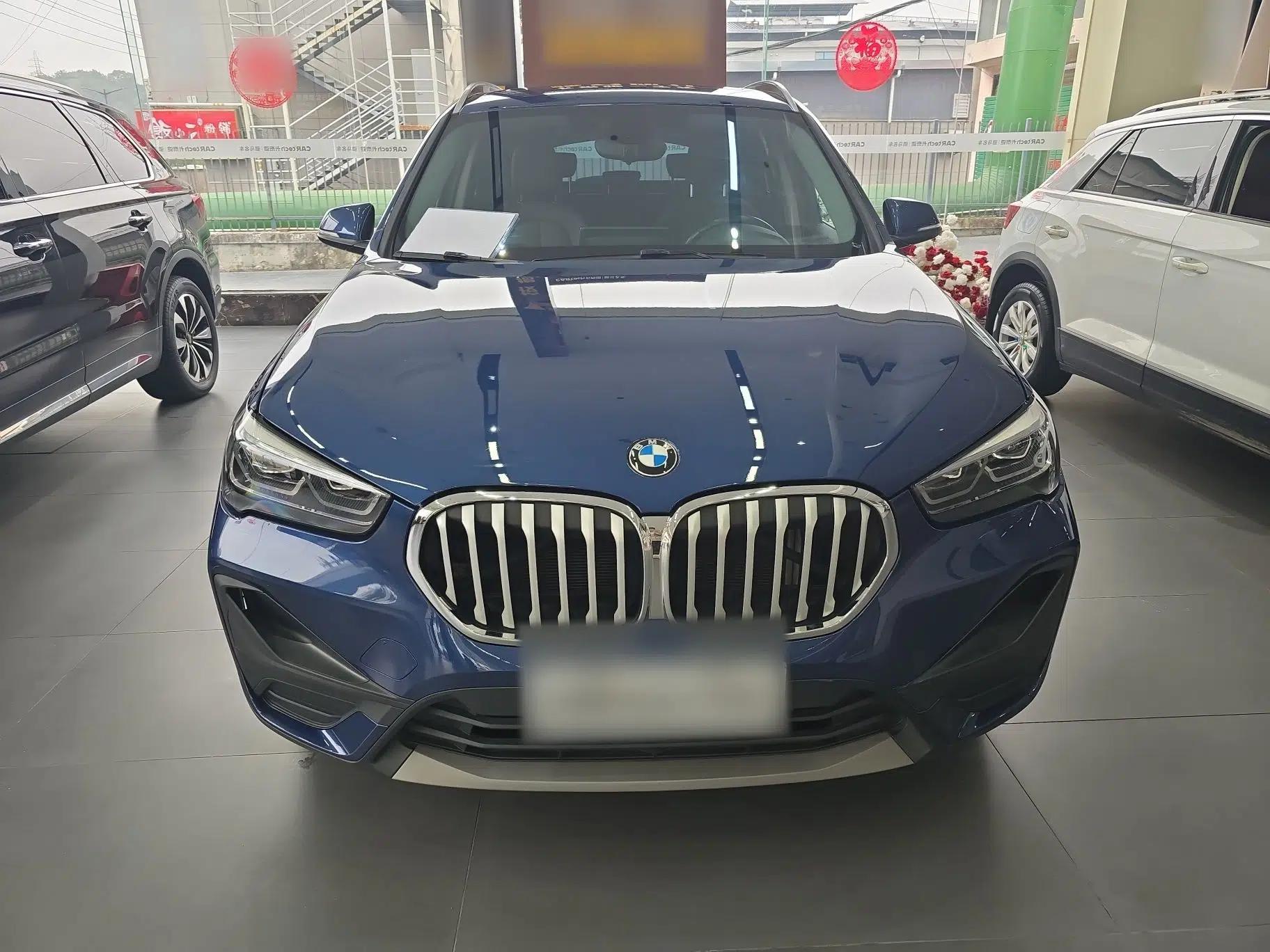 BMW X1 2021 Restyled sDrive25Li Leading Edition — миниатюра 2