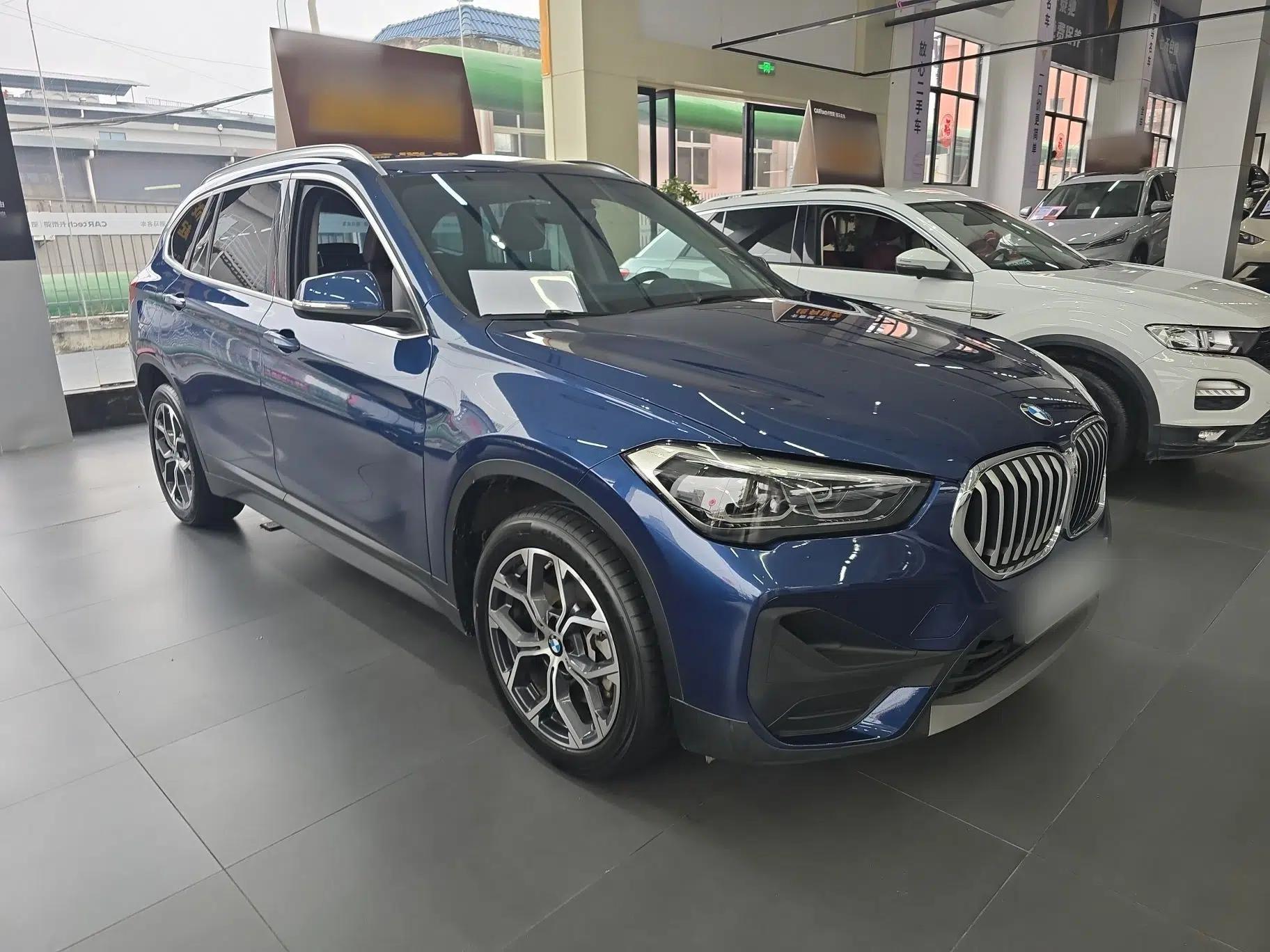 BMW X1 2021 Restyled sDrive25Li Leading Edition — миниатюра 7