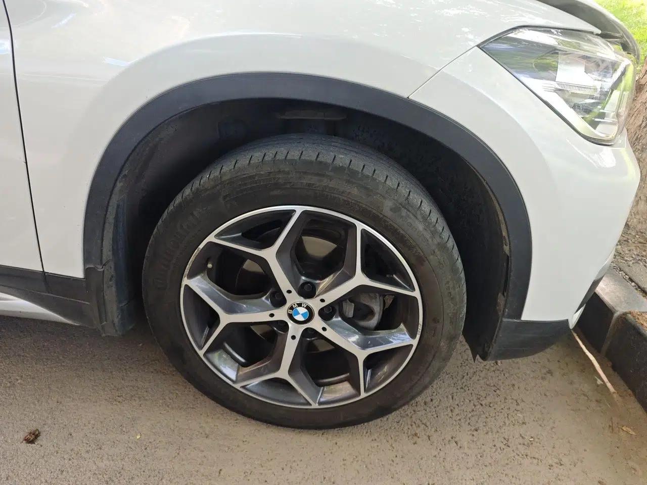 BMW X1 2019 sDrive18Li Premium Edition — миниатюра 8