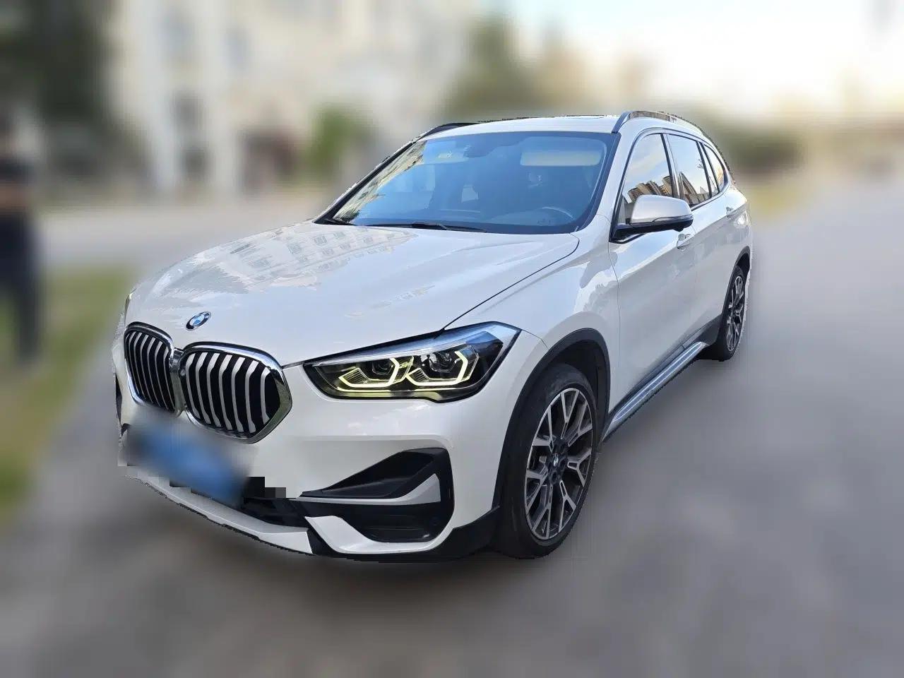 BMW X1 2021 xDrive25Li Luxury Model — миниатюра 1